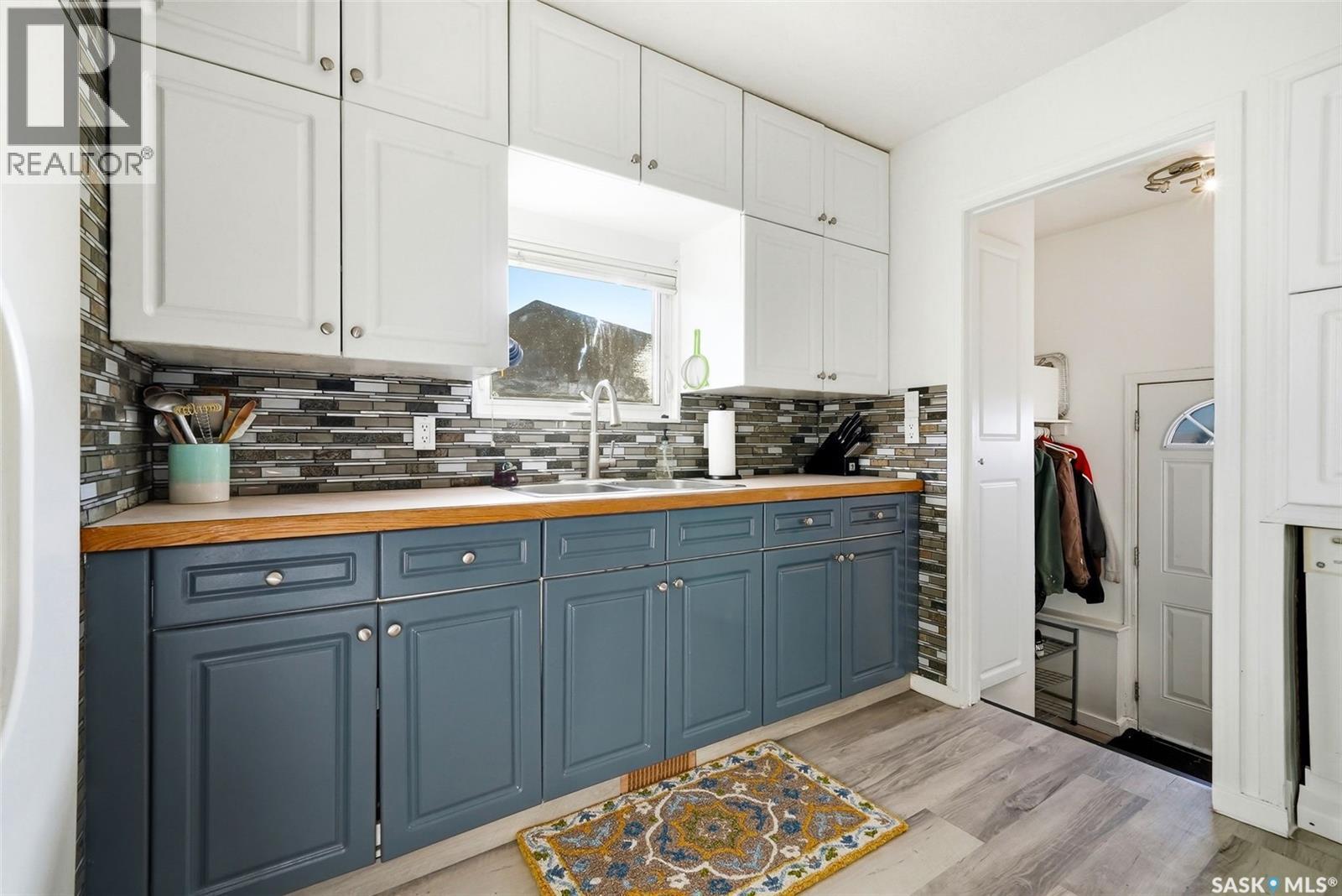 78 Straub Crescent, Regina, SK - Indoor Photo Showing Kitchen