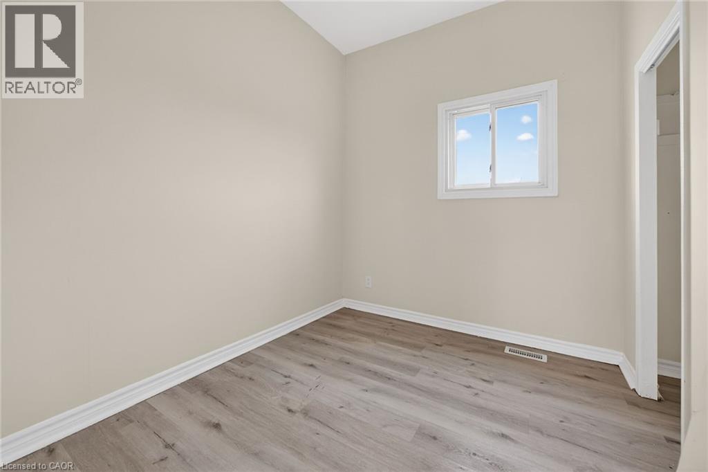 4049 Highway 6, Hamilton, ON - Indoor Photo Showing Other Room
