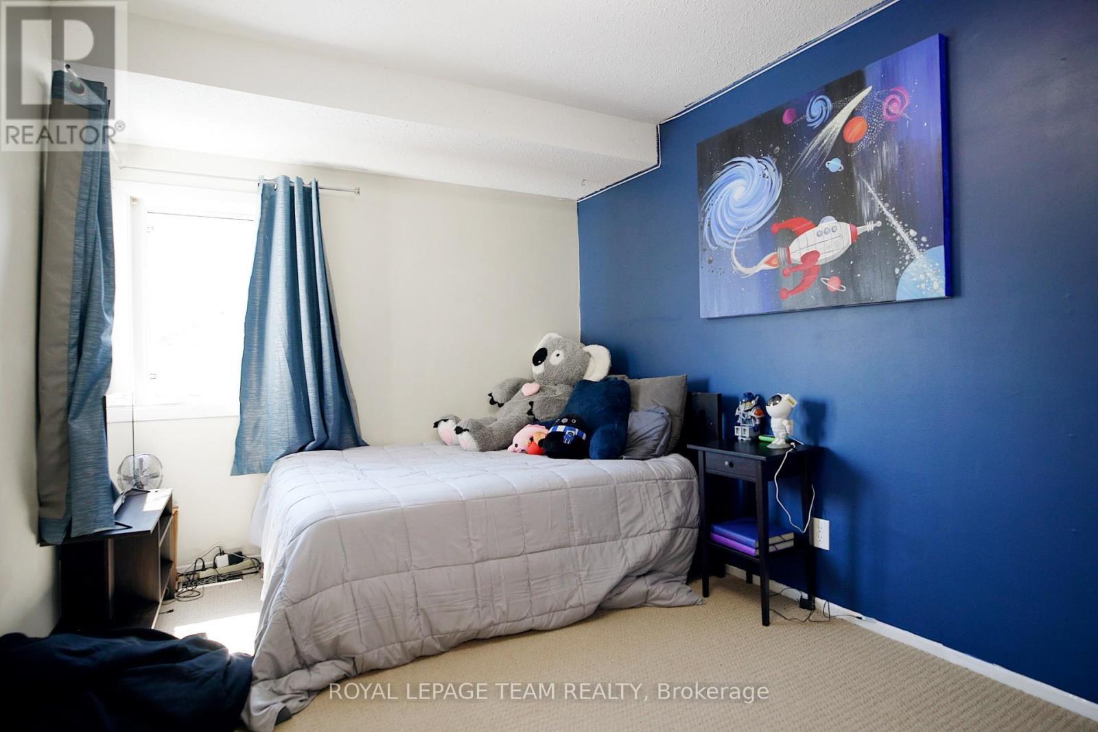 bedroom 2 - 28 - 28 Peary Way, Ottawa, ON - Indoor Photo Showing Bedroom