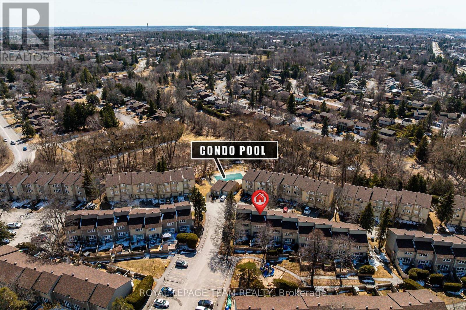 community area - 28 - 28 Peary Way, Ottawa, ON - Outdoor With View