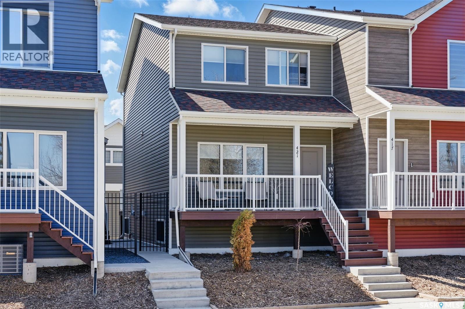 421 L Avenue S, Saskatoon, SK - Outdoor With Deck Patio Veranda With Facade
