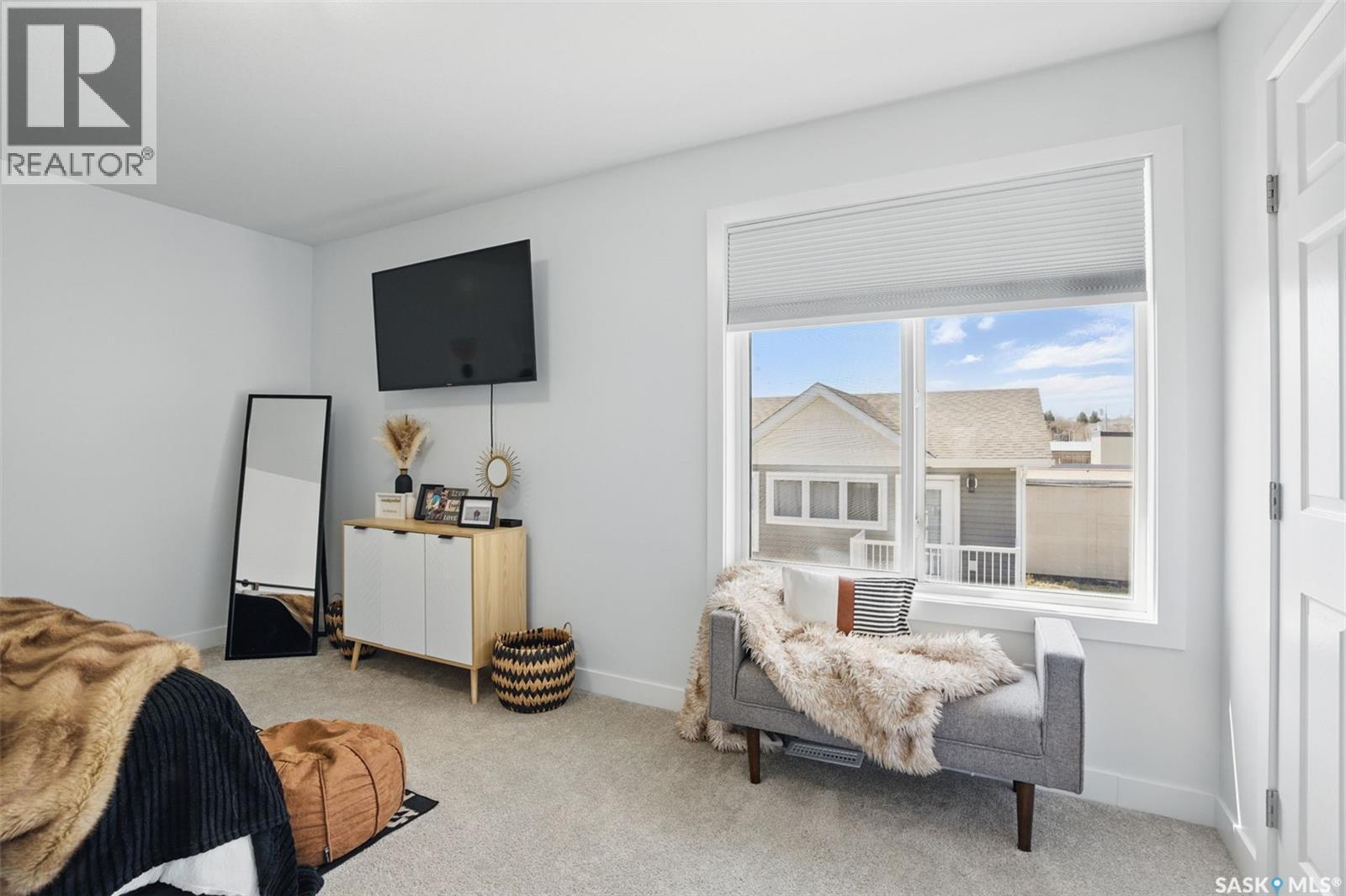 421 L Avenue S, Saskatoon, SK - Indoor Photo Showing Bedroom