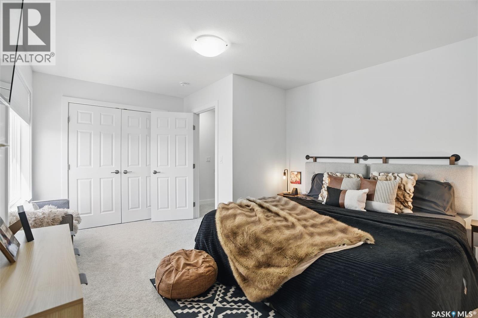 421 L Avenue S, Saskatoon, SK - Indoor Photo Showing Bedroom
