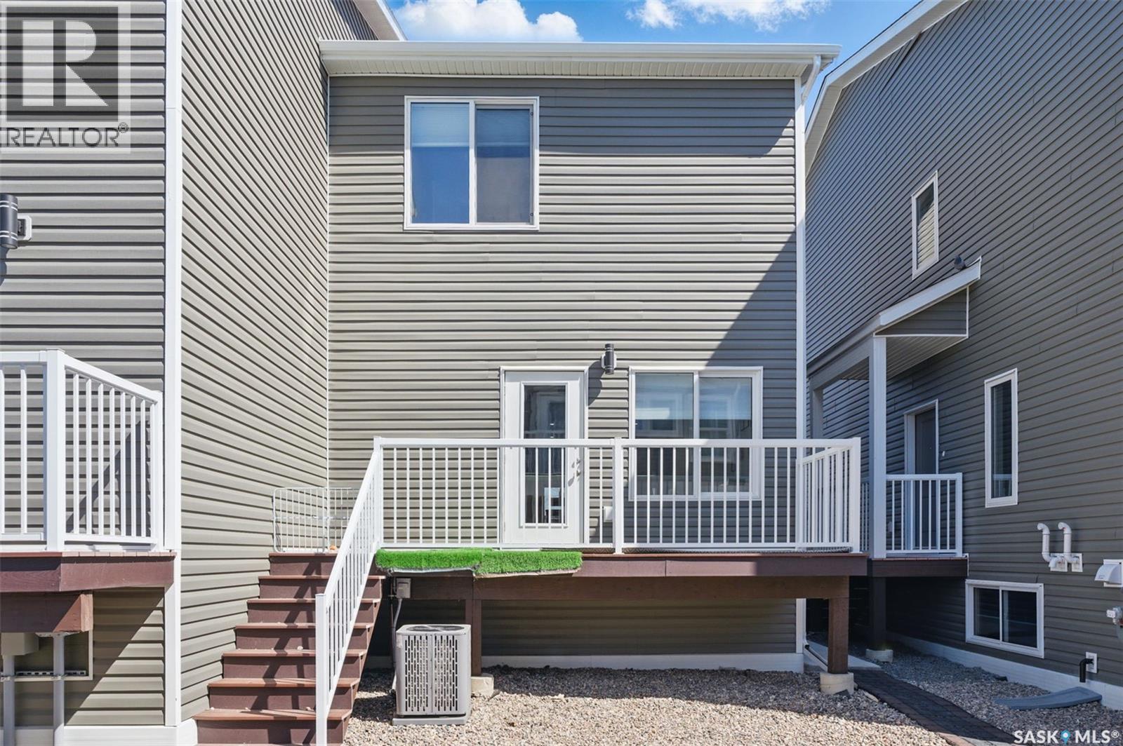 421 L Avenue S, Saskatoon, SK - Outdoor With Deck Patio Veranda With Exterior