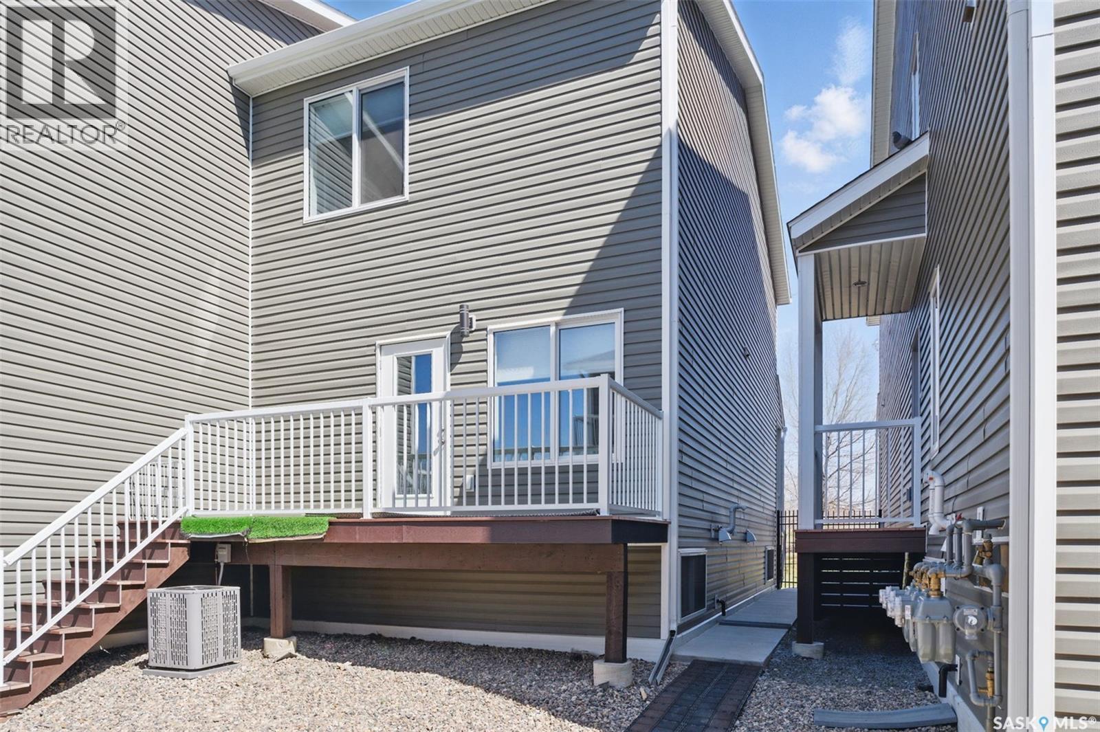 421 L Avenue S, Saskatoon, SK - Outdoor With Deck Patio Veranda With Exterior