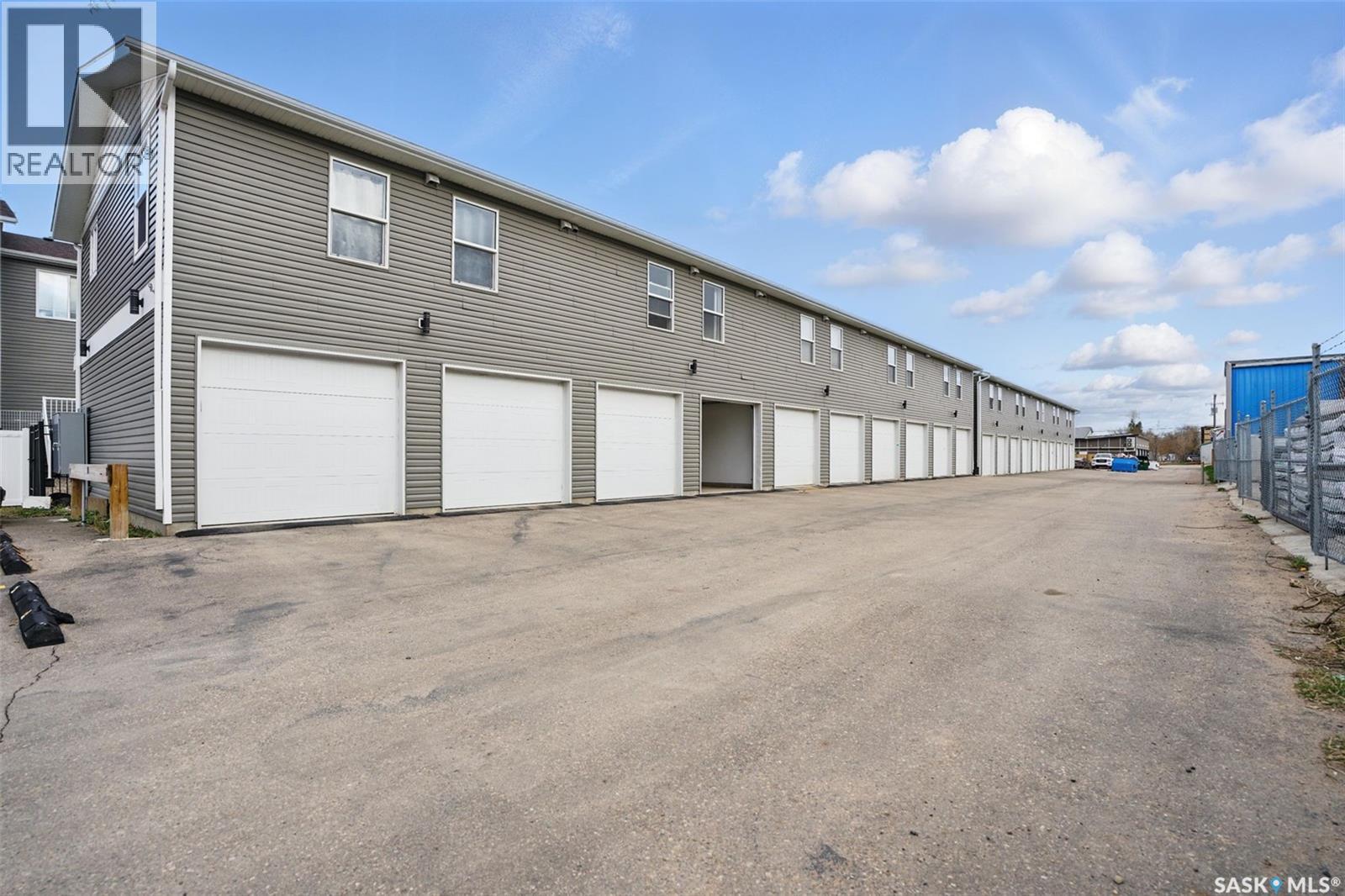 421 L Avenue S, Saskatoon, SK - Outdoor With Exterior