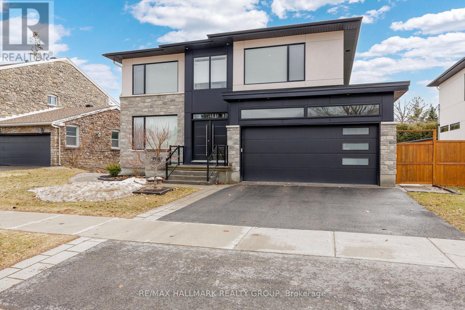 1976 Lenester Avenue, Ottawa, ON - Outdoor