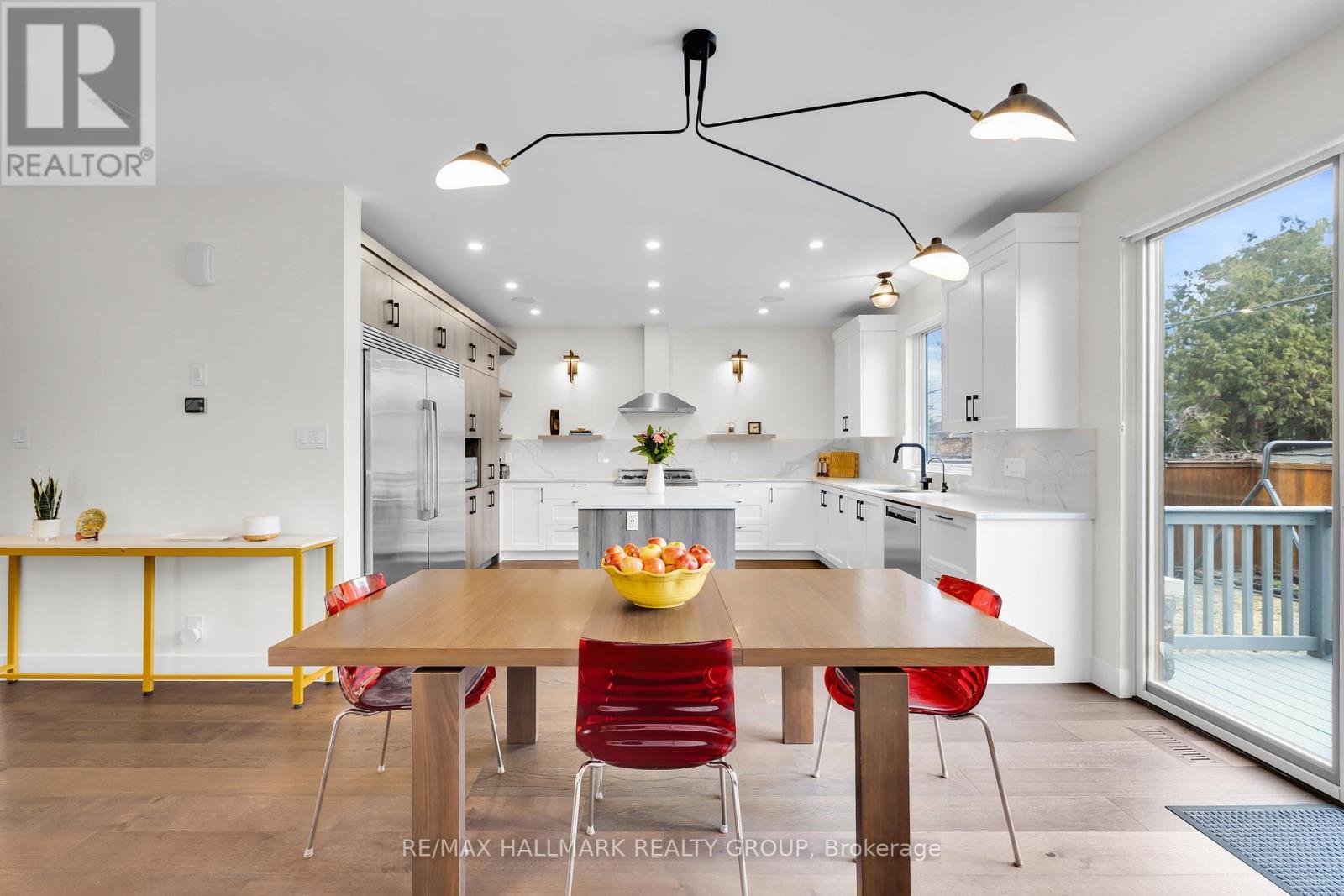 1976 Lenester Avenue, Ottawa, ON - Indoor Photo Showing Dining Room