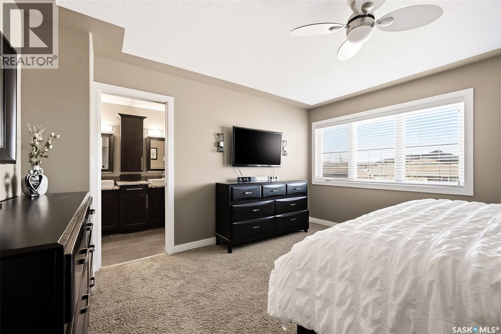 4127 Cumberland Road E, Regina, SK - Indoor Photo Showing Bedroom