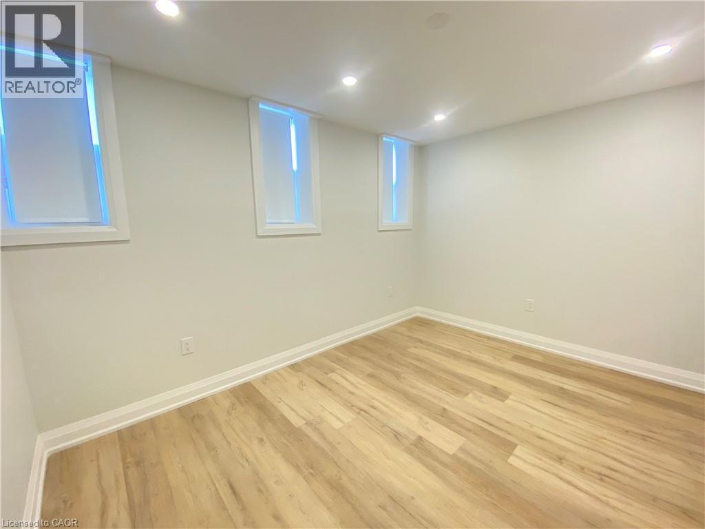 588 Barton Street E Unit# 10, Hamilton, ON - Indoor Photo Showing Other Room