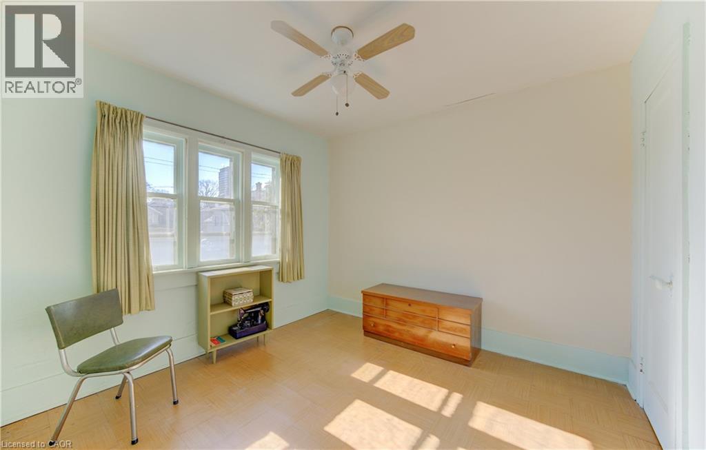 40 Union Street E, Waterloo, ON - Indoor Photo Showing Other Room