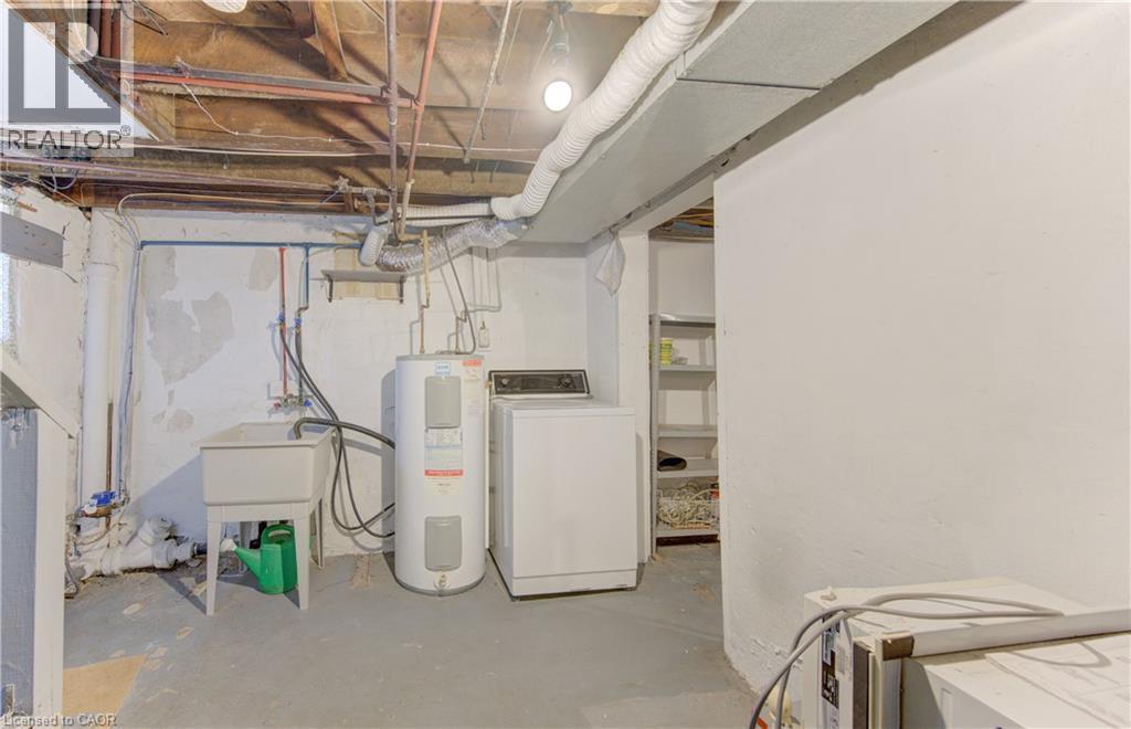 40 Union Street E, Waterloo, ON - Indoor