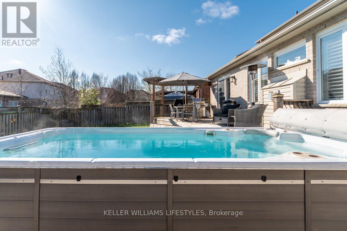 pool, hot tub, and aquatic gym all-in-one - 779 North Leaksdale Circle, London South (South U), ON - Outdoor With Above Ground Pool