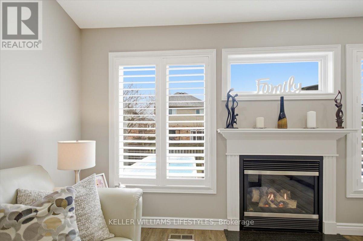 Gas Fireplace - 779 North Leaksdale Circle, London South (South U), ON - Indoor Photo Showing Living Room With Fireplace