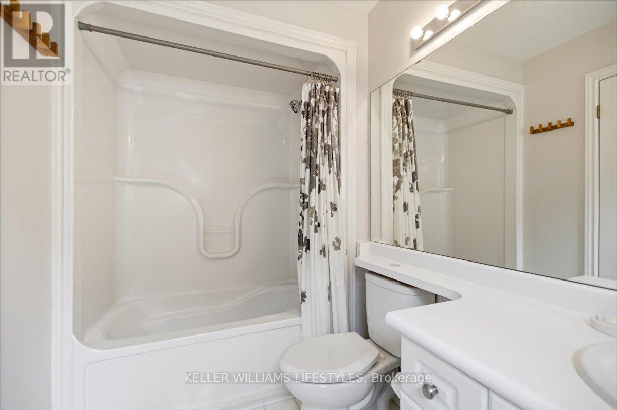 Ensuite - 779 North Leaksdale Circle, London South (South U), ON - Indoor Photo Showing Bathroom