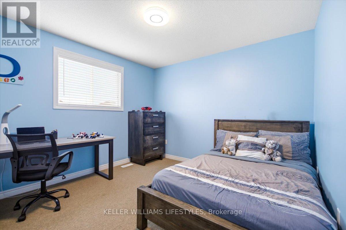 Bedroom 2 - 779 North Leaksdale Circle, London South (South U), ON - Indoor Photo Showing Bedroom