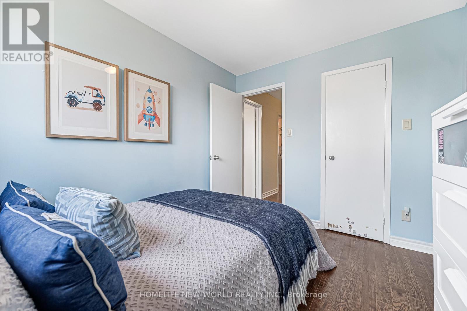 76 Bowman Way, Markham, ON - Indoor Photo Showing Bedroom