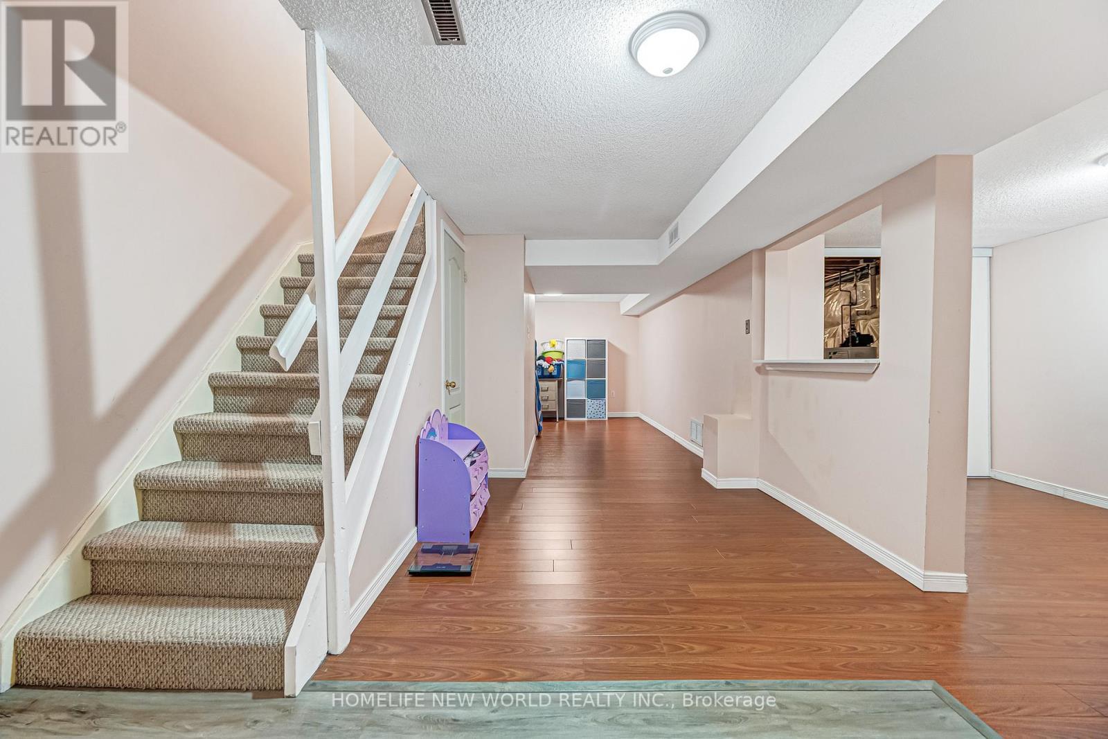 76 Bowman Way, Markham, ON - Indoor Photo Showing Other Room