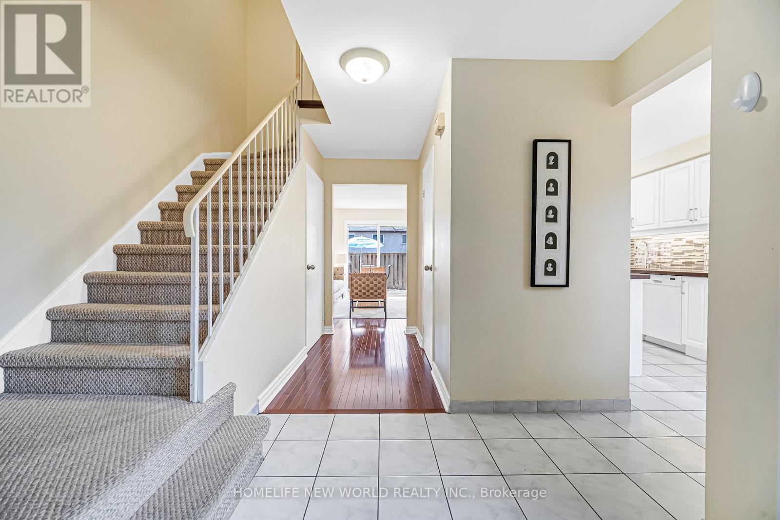 76 Bowman Way, Markham, ON - Indoor Photo Showing Other Room