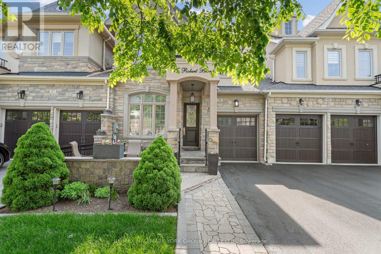 45 Robert Berry Crescent, King, ON - Outdoor With Facade