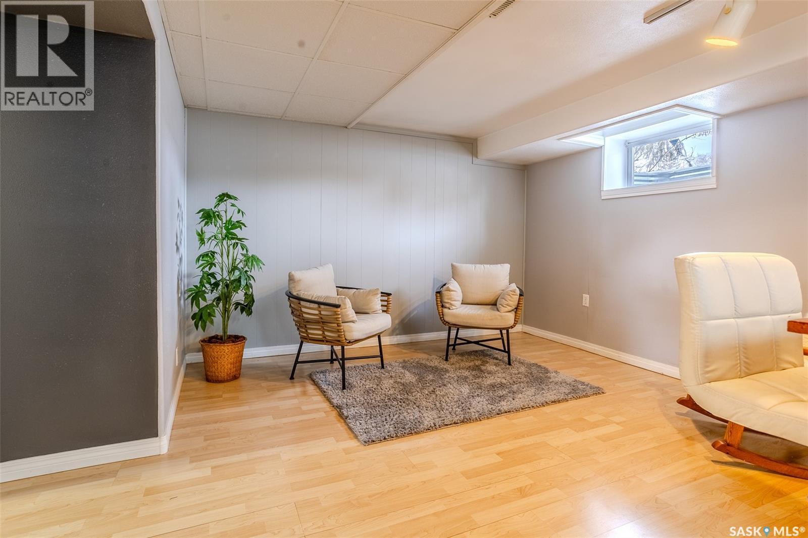 1701 Preston Avenue S, Saskatoon, SK - Indoor