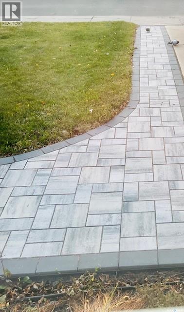 1701 Preston Avenue S, Saskatoon, SK - Outdoor