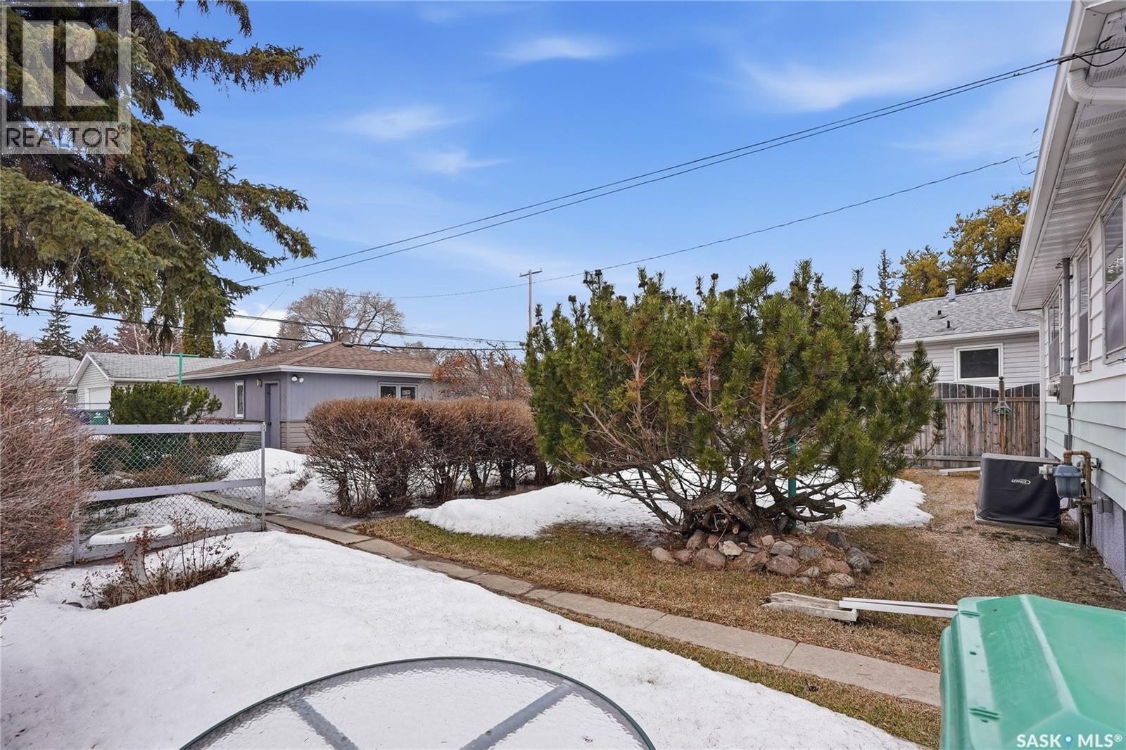 2204 York Avenue, Saskatoon, SK - Outdoor