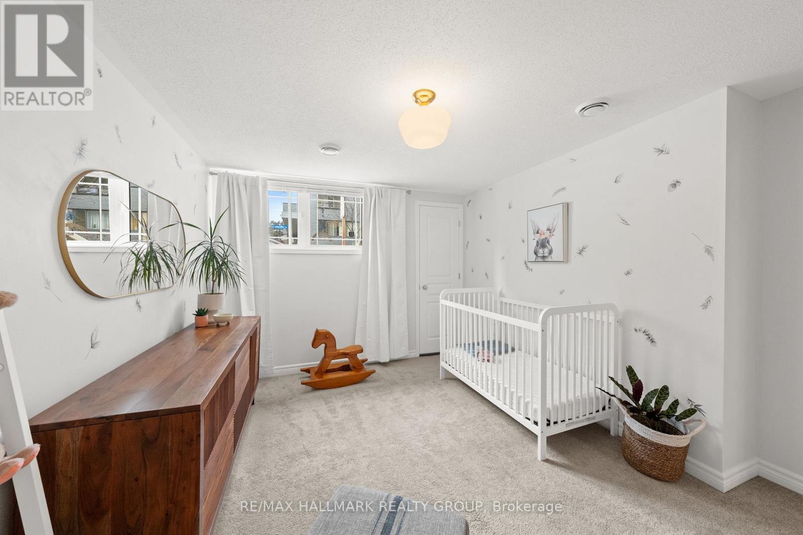 498 Leboutillier Avenue, Ottawa, ON - Indoor