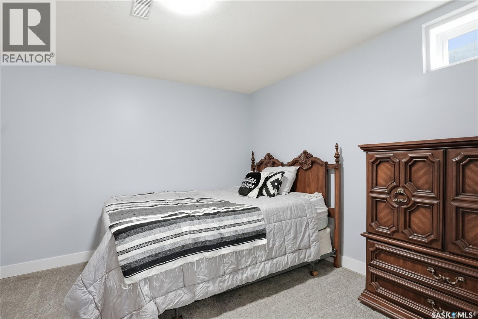 48 Bell Crescent, Saskatoon, SK - Indoor Photo Showing Bedroom