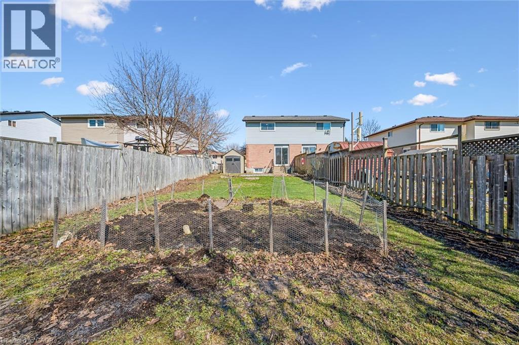 Outdoor Gardening Space - 252 The Country Way, Kitchener, ON - Outdoor