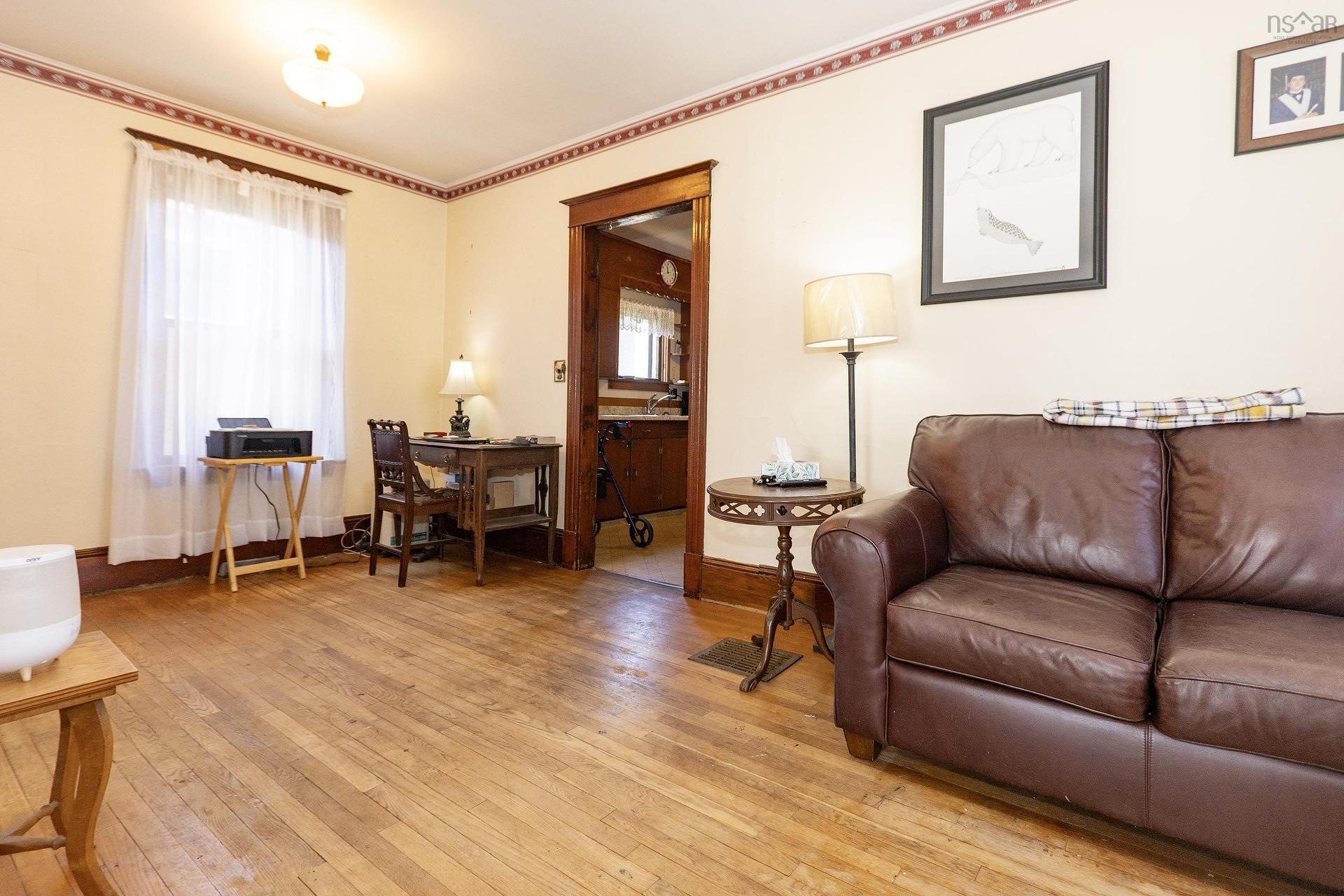 5 Minto Street, Amherst, NS
