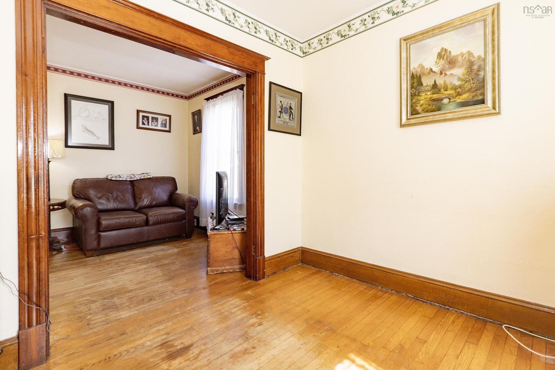 5 Minto Street, Amherst, NS