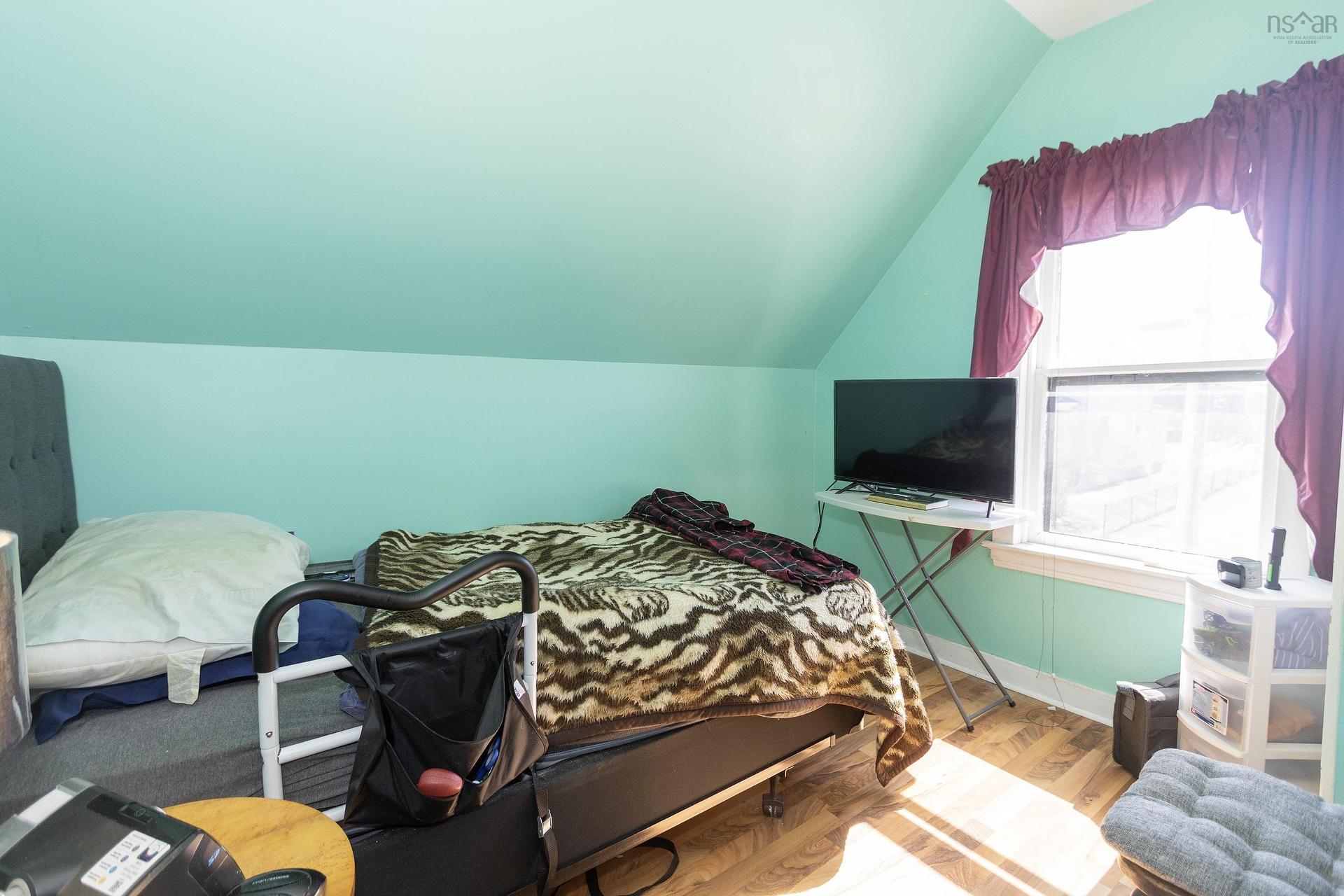 5 Minto Street, Amherst, NS