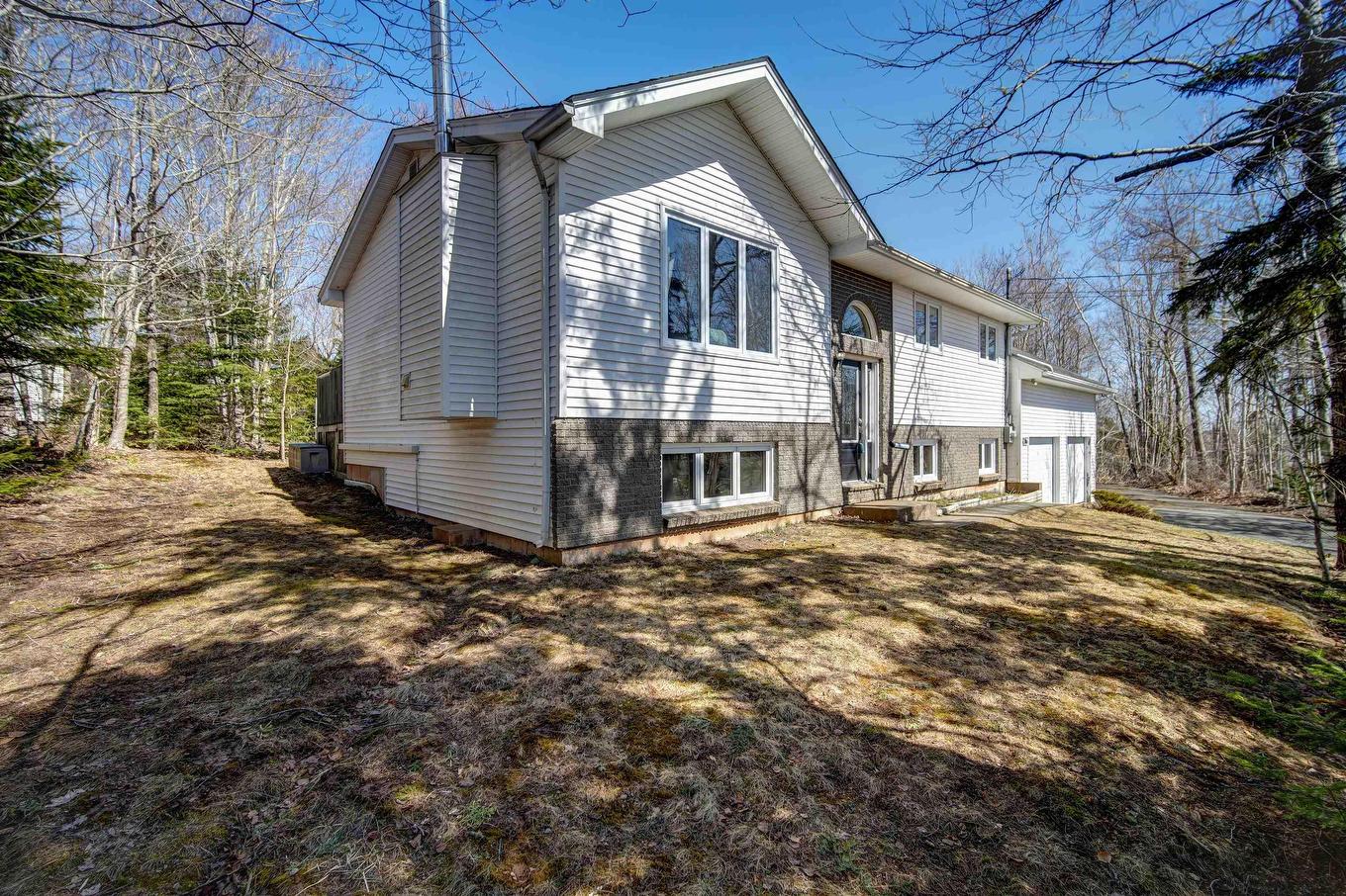 100 Tamarack Drive, Fall River, NS