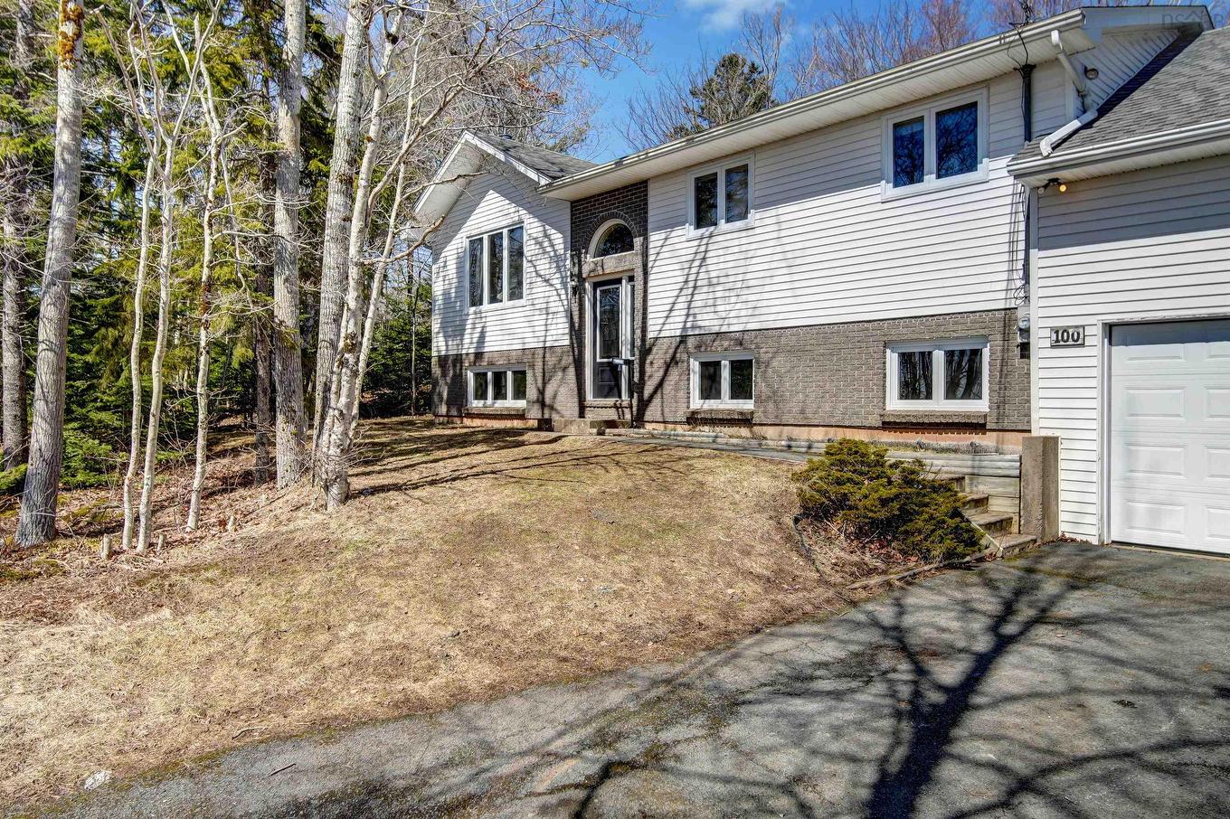 100 Tamarack Drive, Fall River, NS