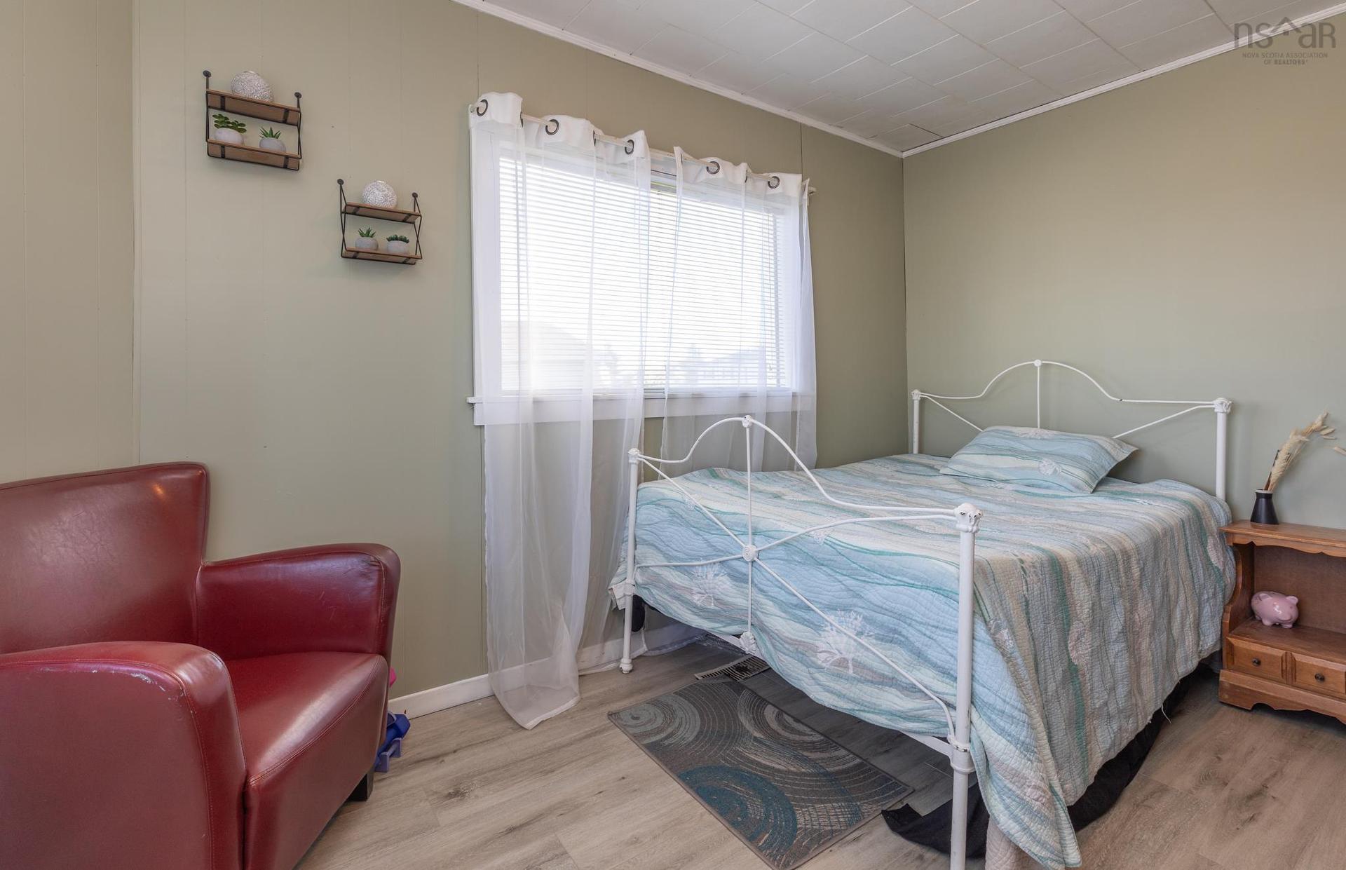 2484 Highway 1, Grosses Coques, NS