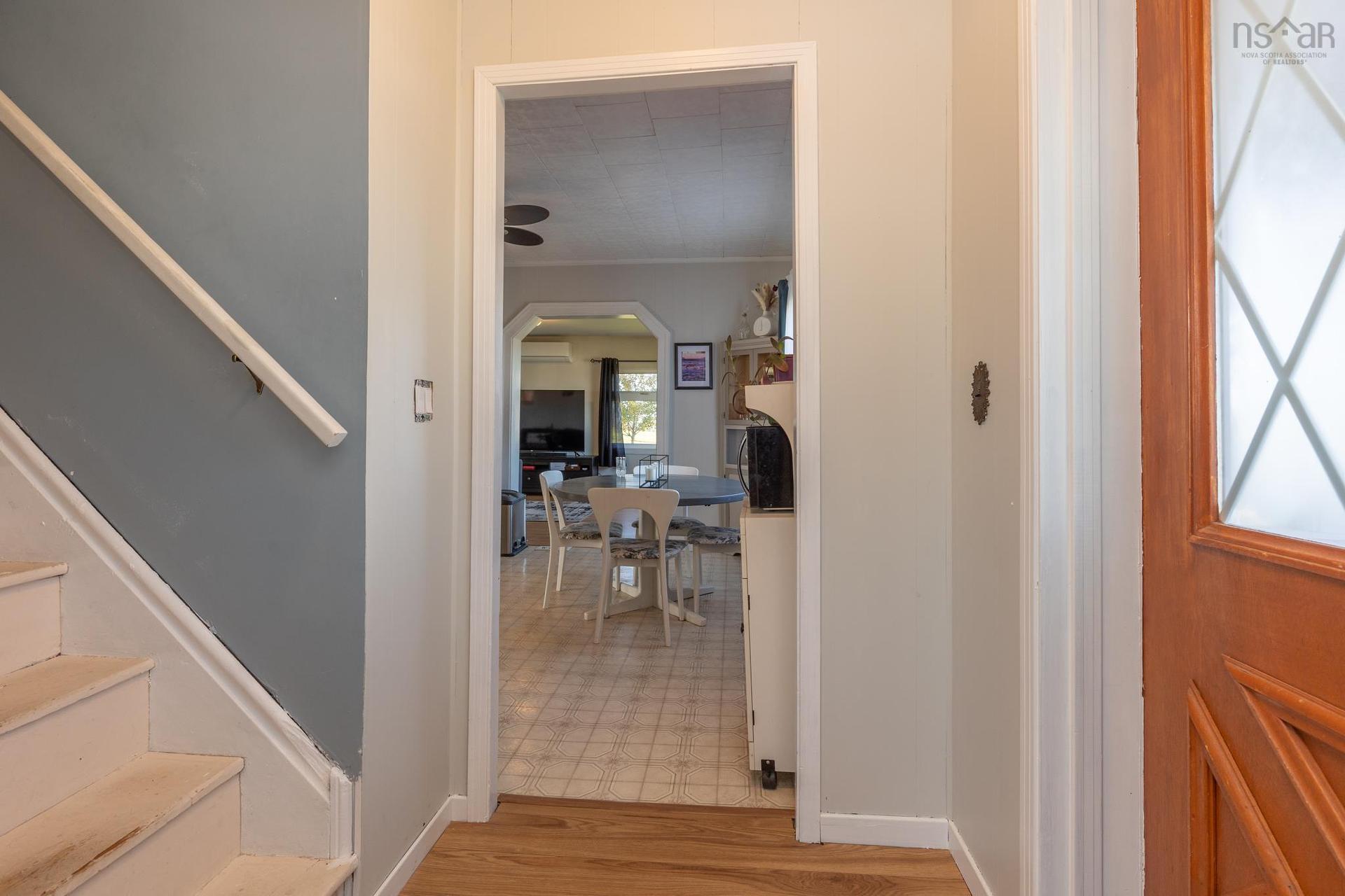 2484 Highway 1, Grosses Coques, NS