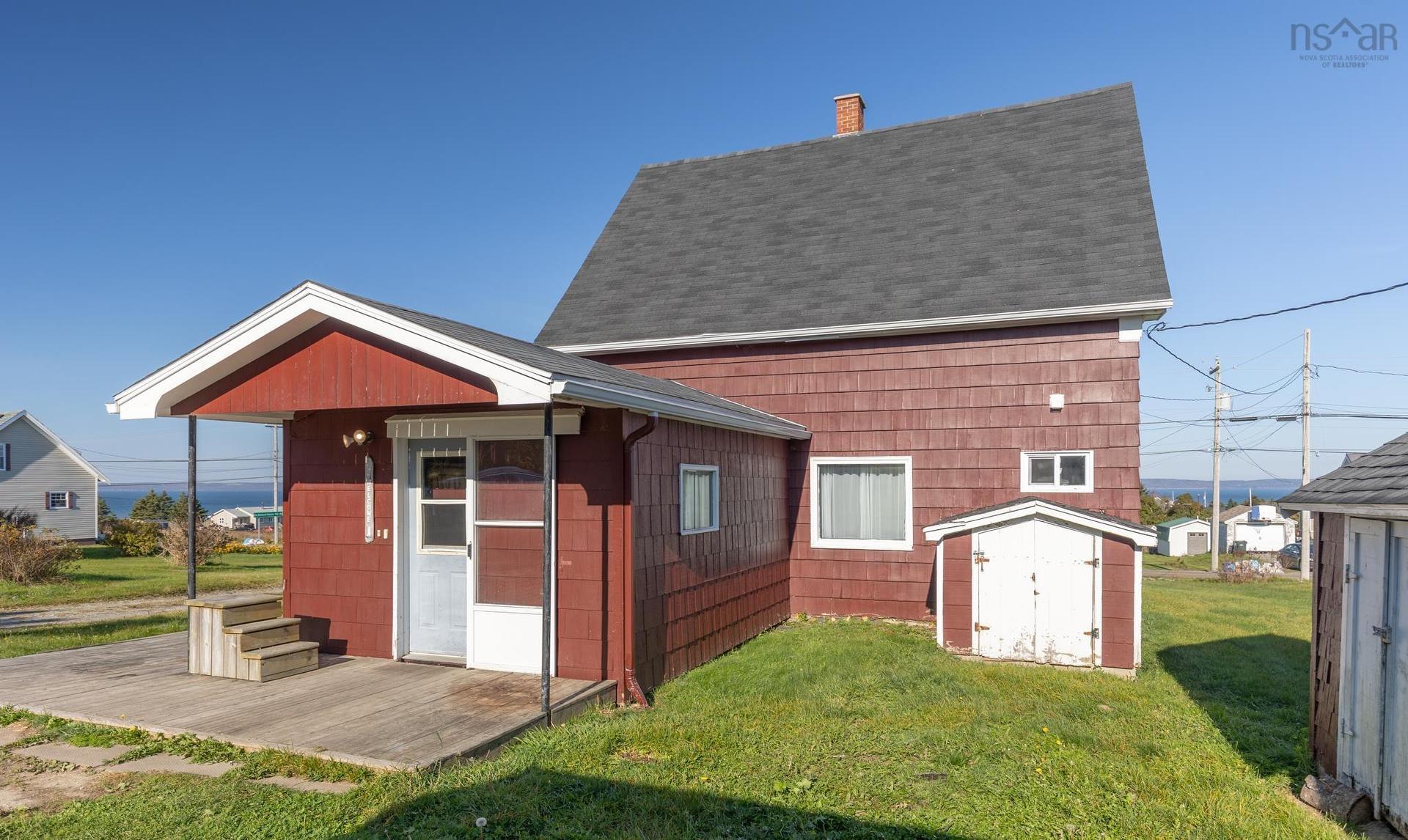 2484 Highway 1, Grosses Coques, NS