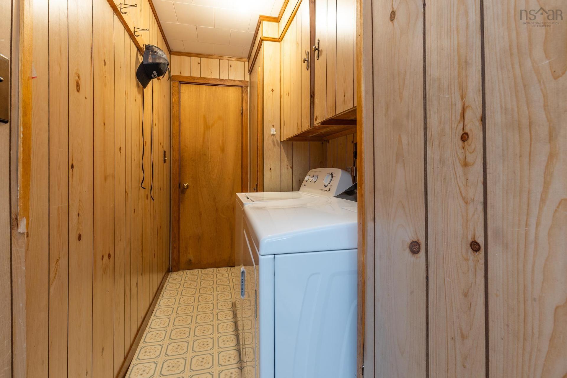 2484 Highway 1, Grosses Coques, NS