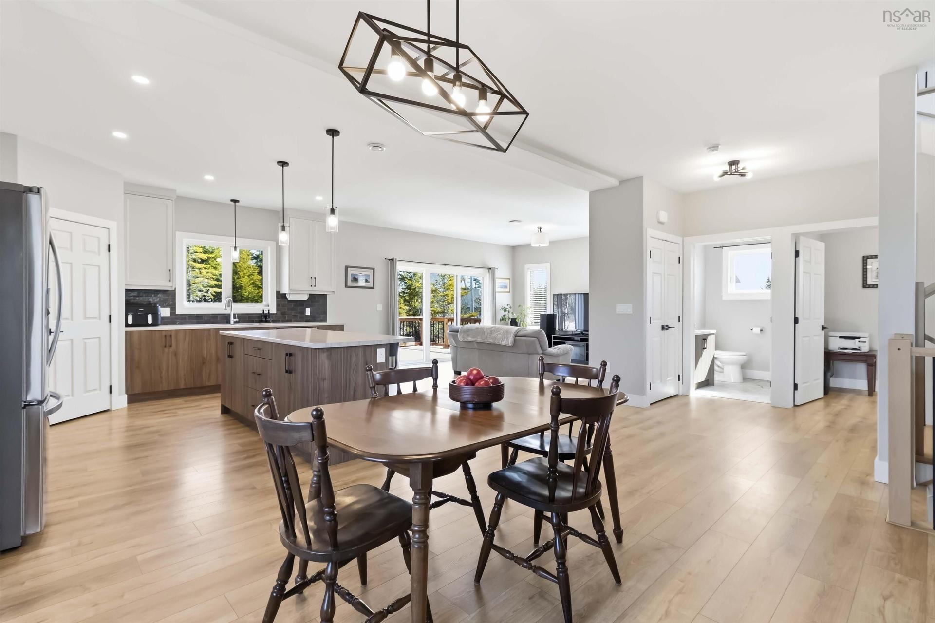 86 Riverview Drive, Timberlea, NS - Indoor Photo Showing Dining Room