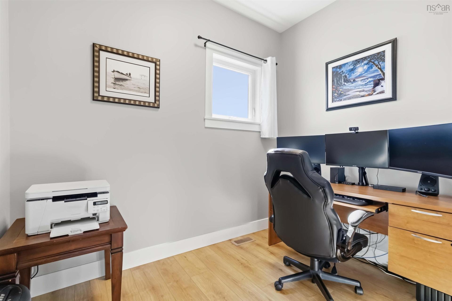 86 Riverview Drive, Timberlea, NS - Indoor Photo Showing Office