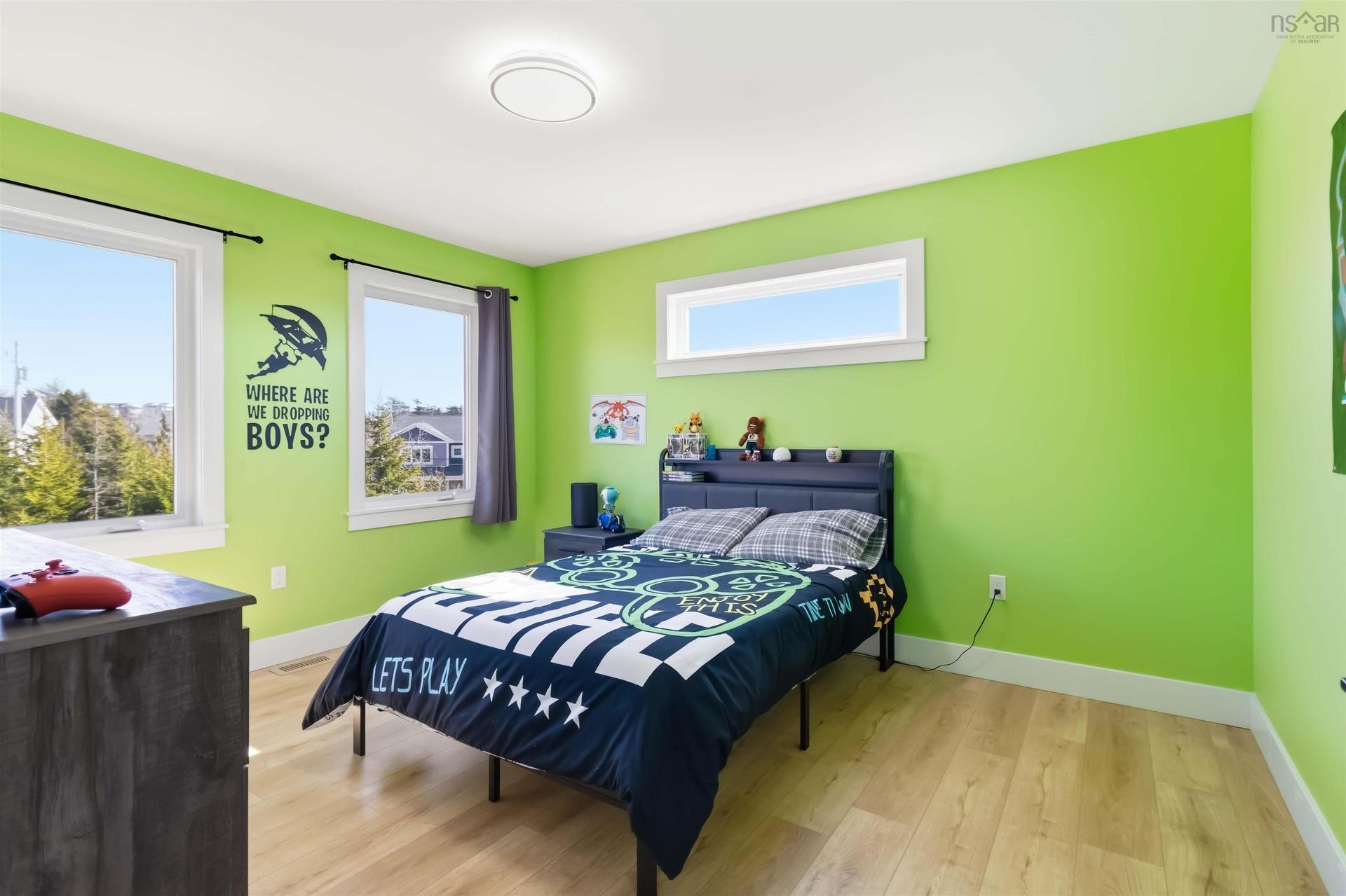 86 Riverview Drive, Timberlea, NS - Indoor Photo Showing Bedroom