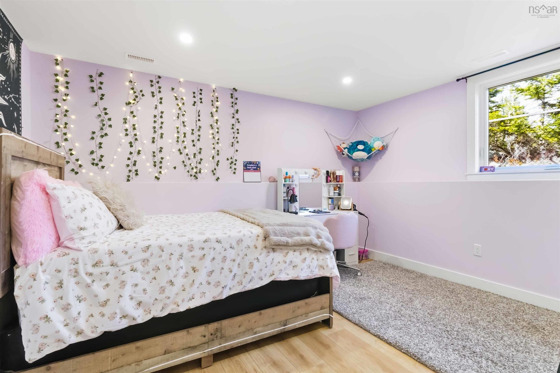 86 Riverview Drive, Timberlea, NS - Indoor Photo Showing Bedroom