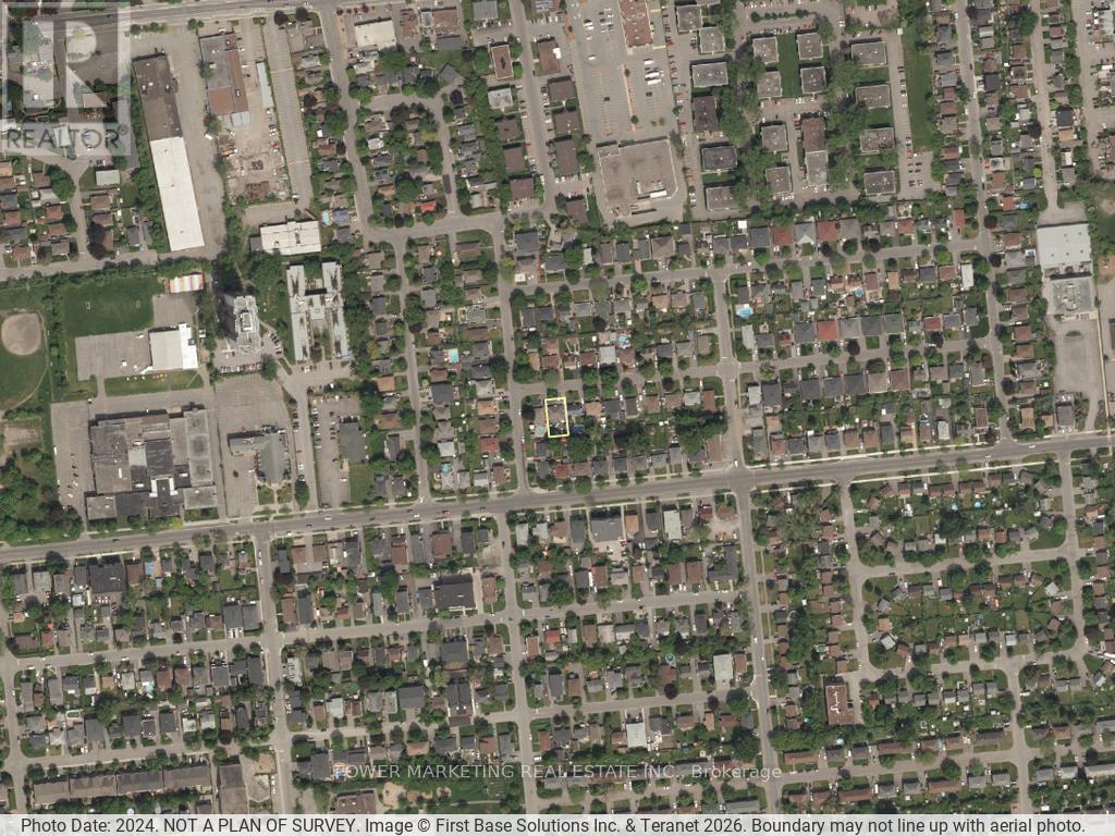 320 Fullerton Avenue, Ottawa, ON