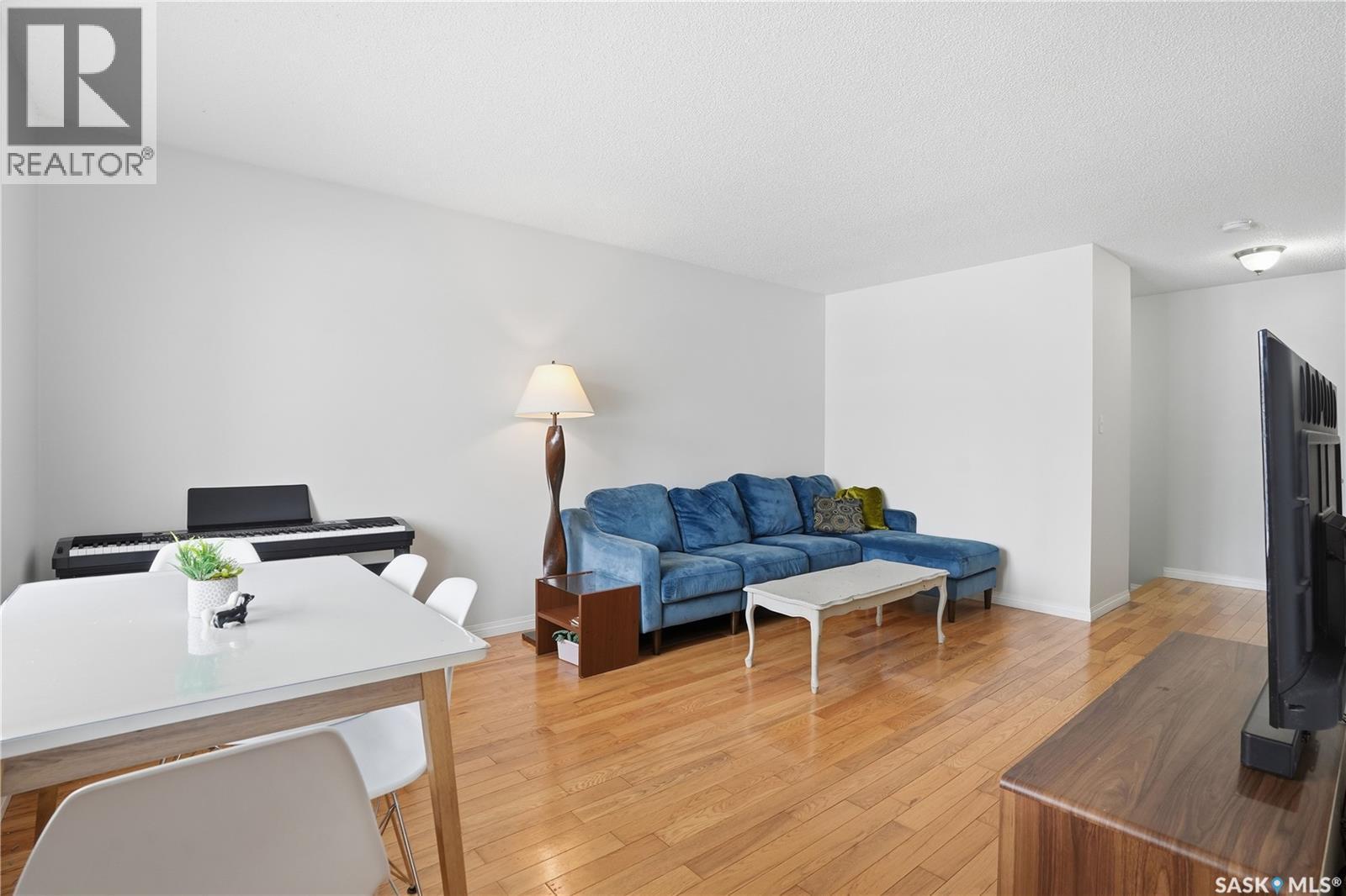 3860 7Th Avenue E, Regina, SK - Indoor