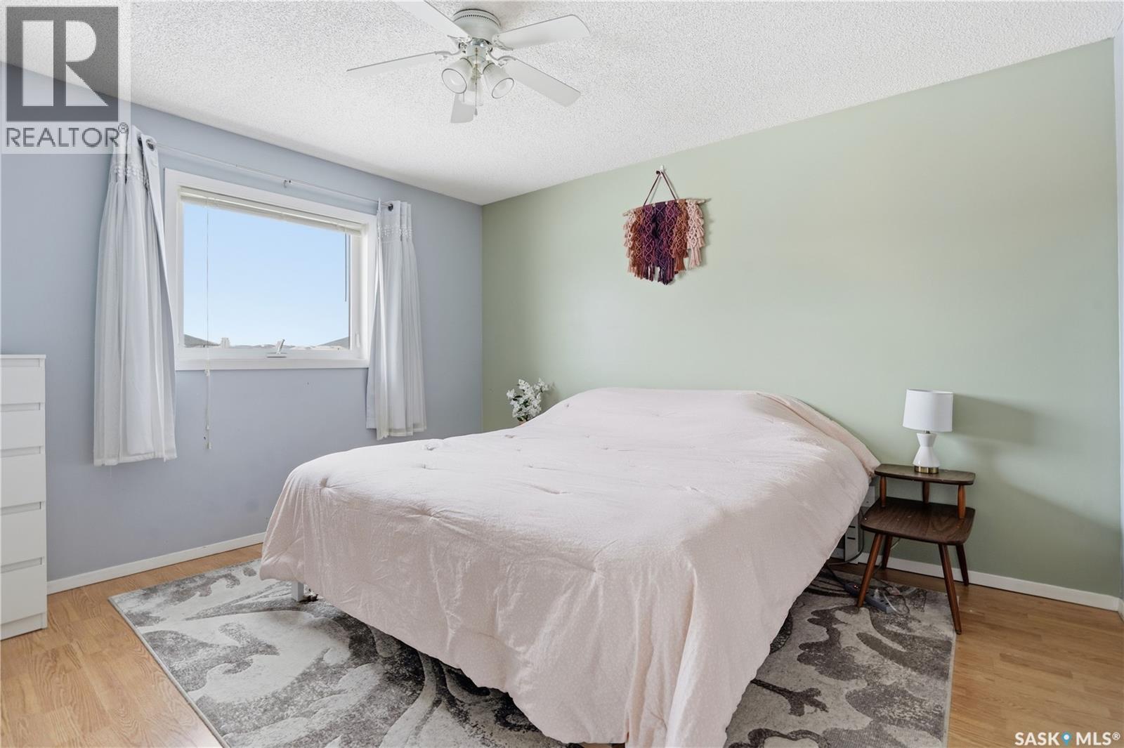 3860 7Th Avenue E, Regina, SK - Indoor Photo Showing Bedroom