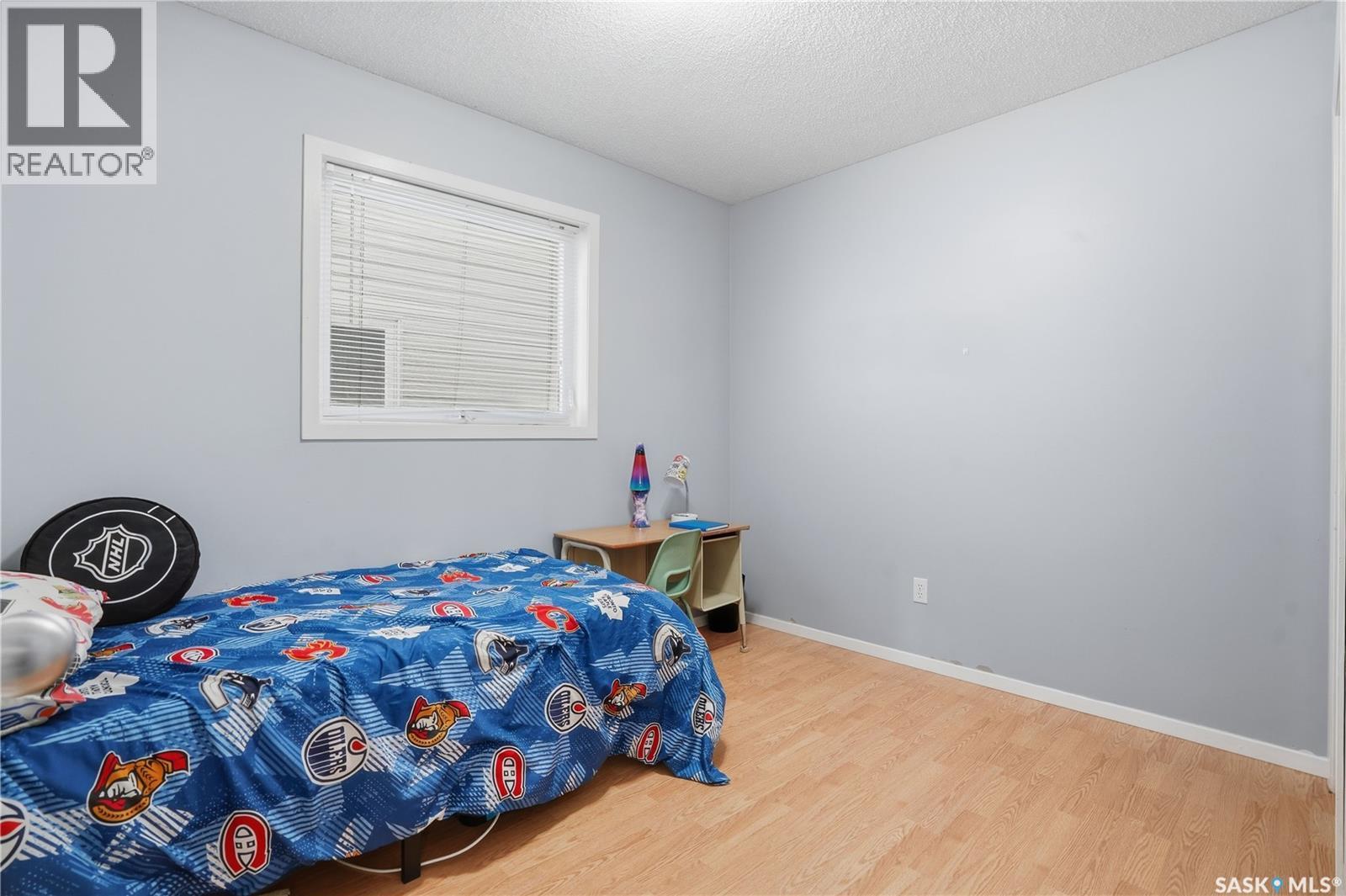 3860 7Th Avenue E, Regina, SK - Indoor Photo Showing Bedroom