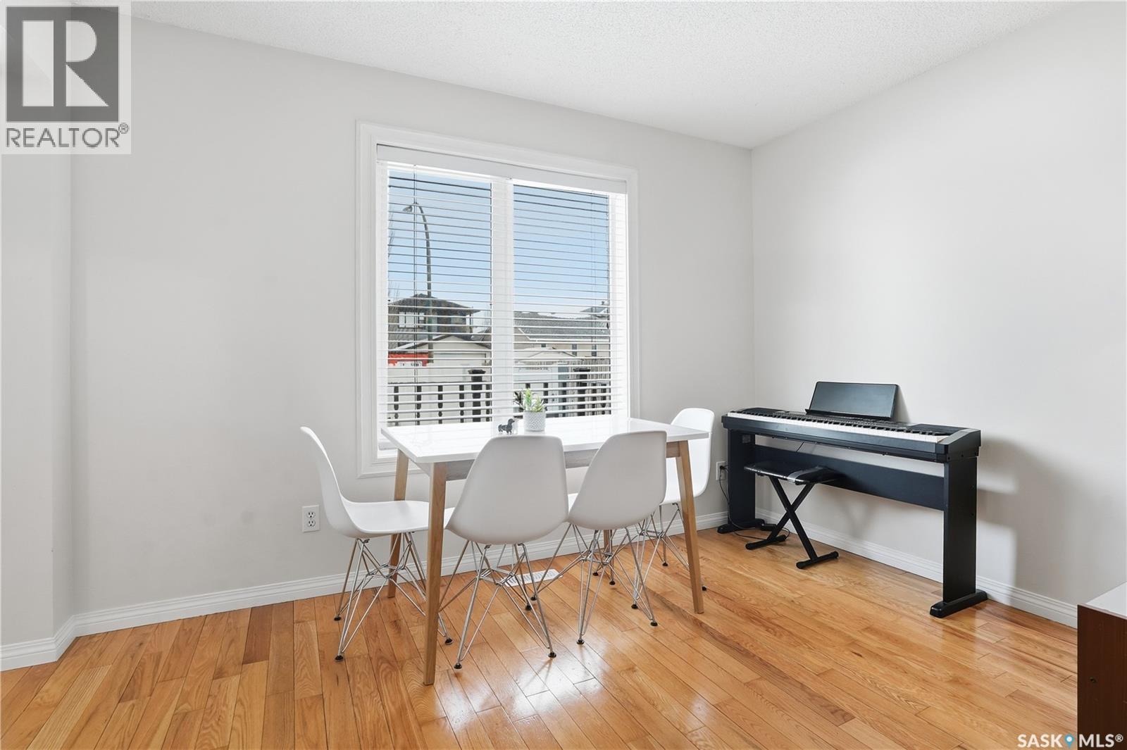 3860 7Th Avenue E, Regina, SK - Indoor