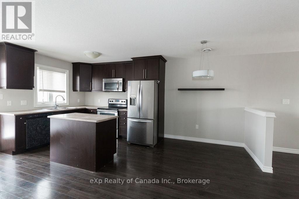 72 - 3320 Meadowgate Boulevard, London South (South U), ON - Indoor Photo Showing Kitchen With Stainless Steel Kitchen
