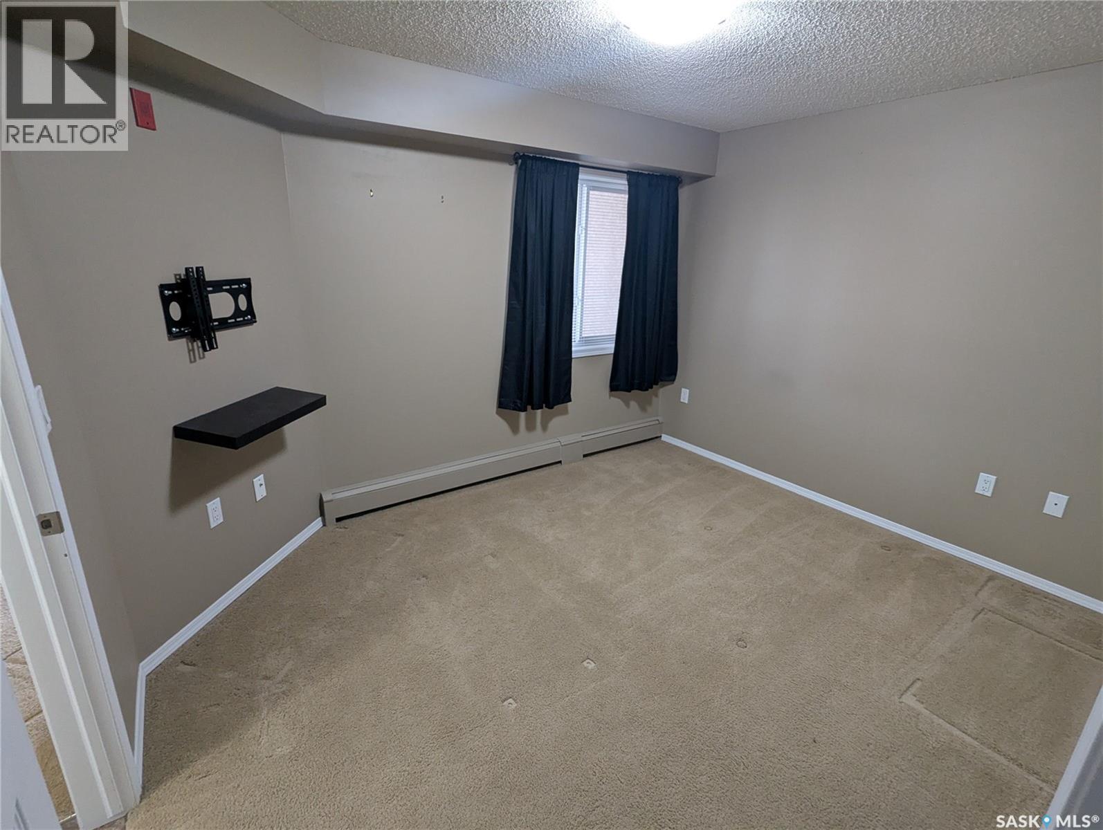 323 150 Pawlychenko Lane, Saskatoon, SK - Indoor Photo Showing Other Room